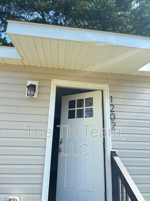 Photo - 1202 Bel Aire Ave