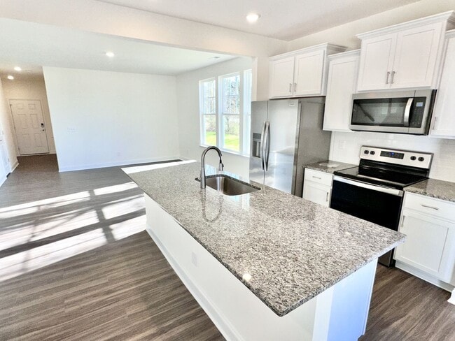 Photo - Brand New Construction 3 Bed 2.5 Bath End Unit Townhome In a Prime Location!!