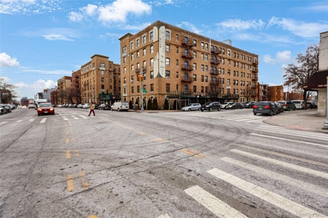 Building Photo - 148-09 Northern Blvd Unit 5M