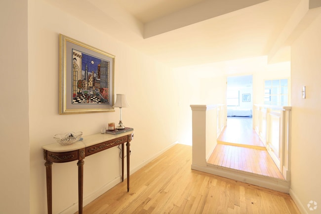 Building Photo - 356 Broadway Unit 1A Rental