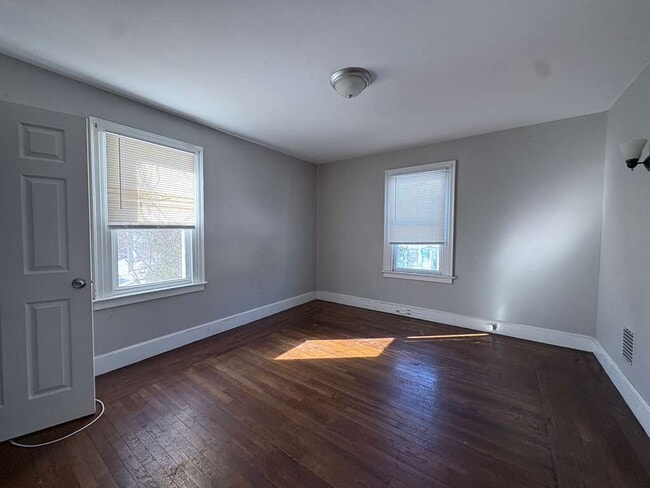 Photo - 240 Fountain St