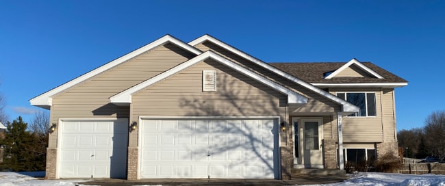 Photo - 2100 Bridgewater Blvd S