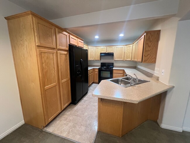 Photo - **Move-In Discount** 3 bedroom, 2.5 Bath Town home