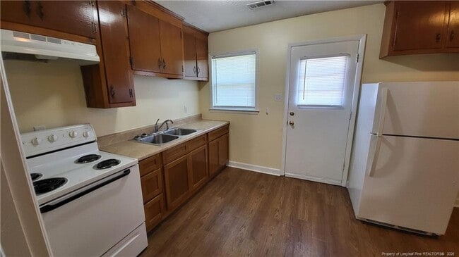 Photo - 524 W 17th St