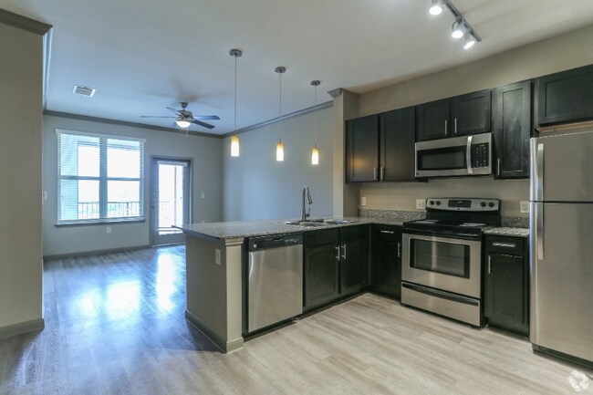 Building Photo - 6520 Jamail Dr Rental