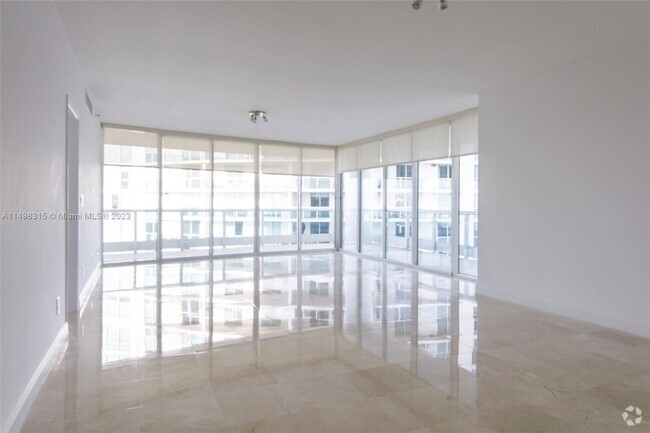 Building Photo - 2127 Brickell Ave Unit 2504 Rental