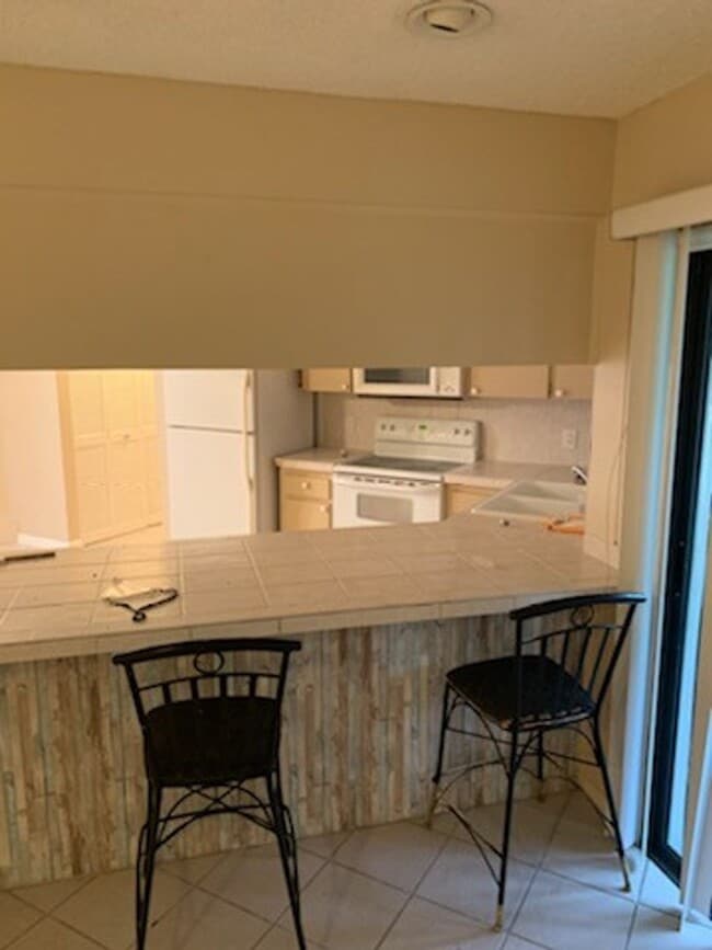 Photo - 222 Carpenters Way