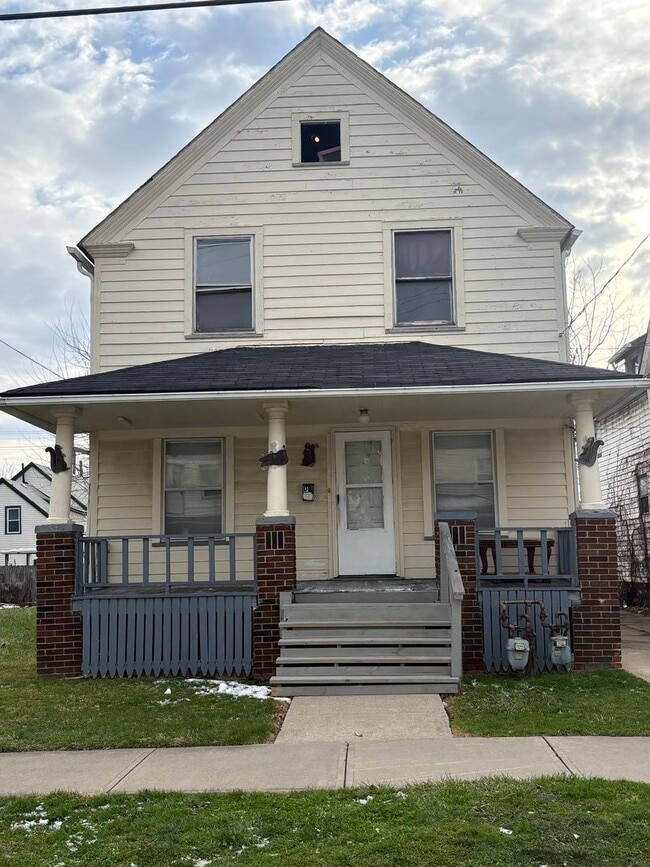 Building Photo - 3617 W 46th St Unit 3617 W 46th ( Up)