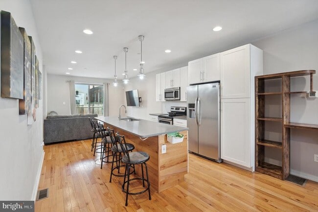 Photo - 1246 E Fletcher St