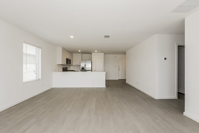 Photo - 1281 Wedge Leaf Ln