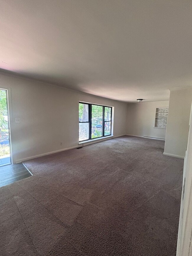 Photo - Great 3 bedroom home available in East Charlotte
