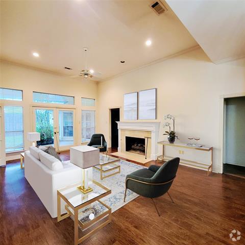 Building Photo - 1017 McCoy Dr Rental