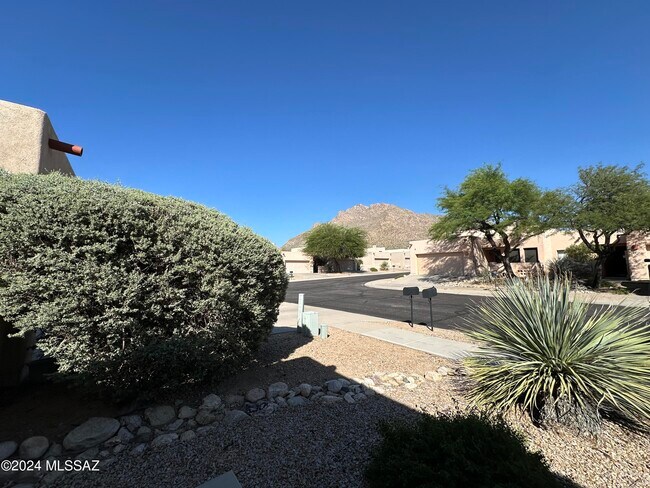 Photo - 8435 N Hanks Pl