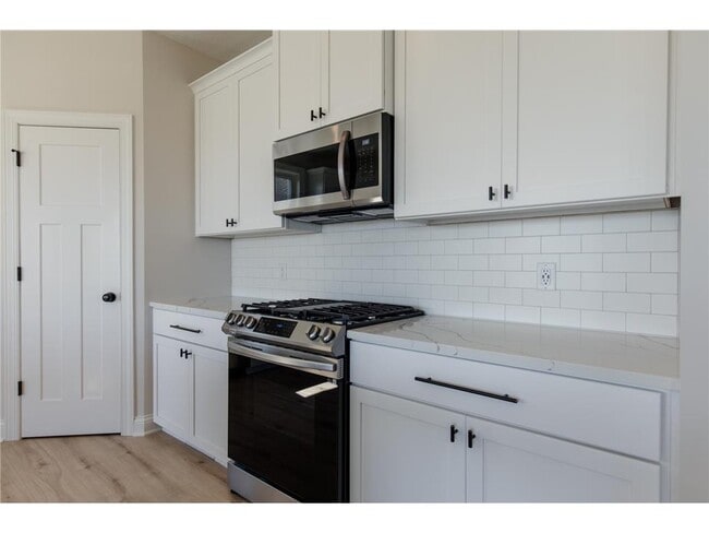 Photo - 4817 127th Cir NE