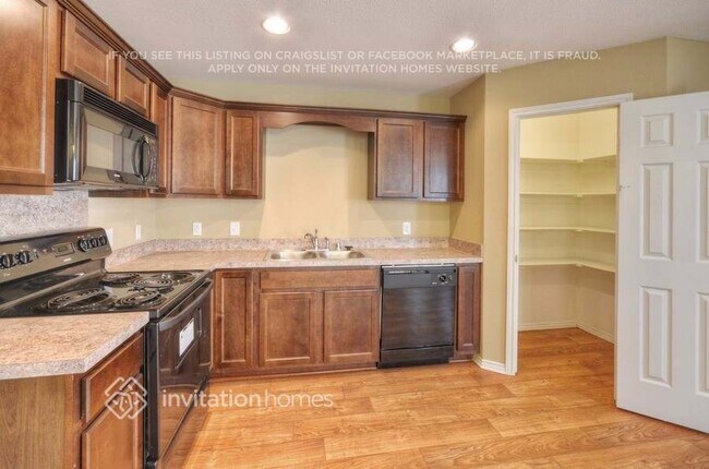 Photo - 15614 Gatsby Ln