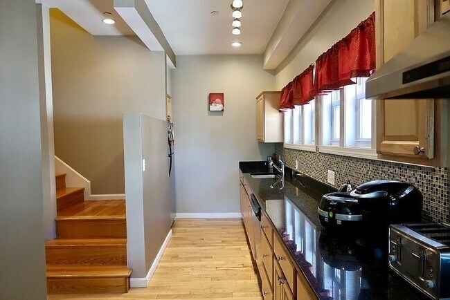 Photo - 190 Summer St Unit 402