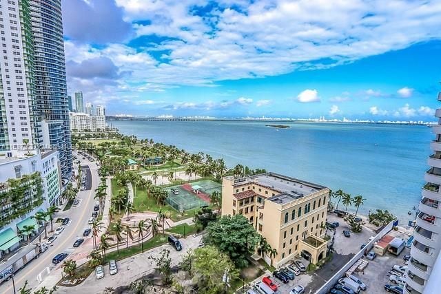 Photo - 1717 N Bayshore Dr