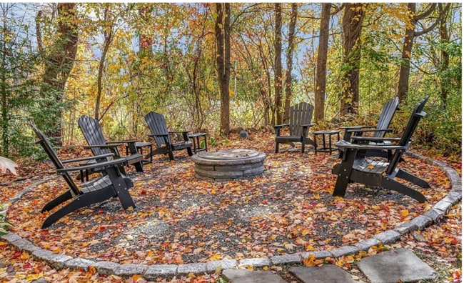 Photo - 5 Chauncy Cir