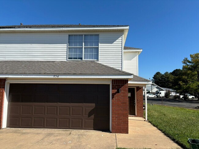 Photo - 954-956 N. Daisy Ln. Unit DAISY 954-1