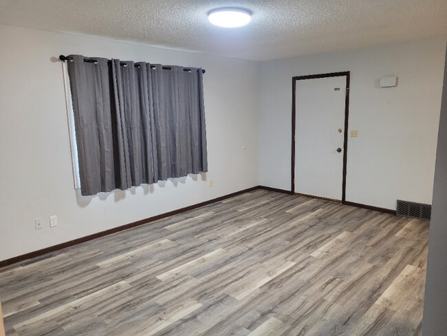 Photo - 17 2nd Ave Apartment Unit 7