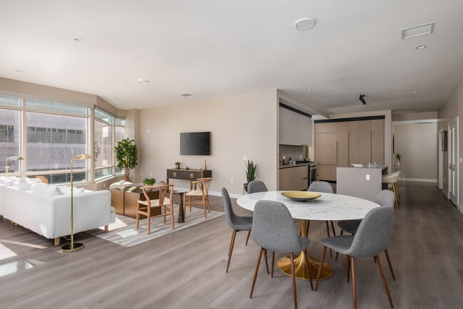 3BR, 2.5BA - 1,425SF - Dining Room