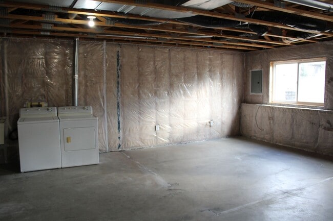 Photo - Three bed 2 bath townhome $1750/mo.