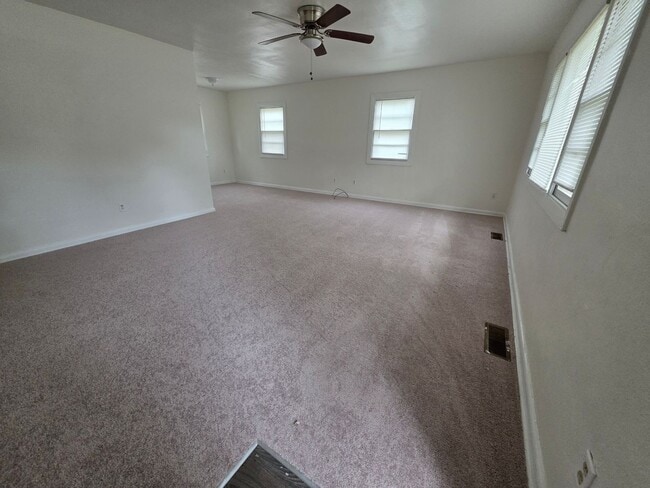9 Ambrose Ln