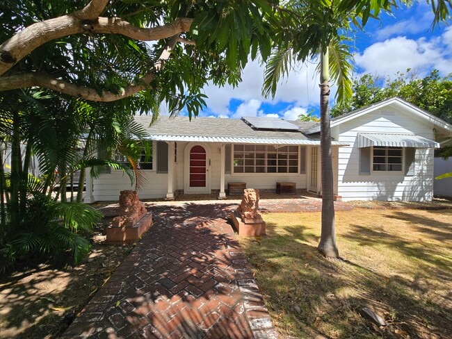 Building Photo - 4526 Aukai Ave Rental