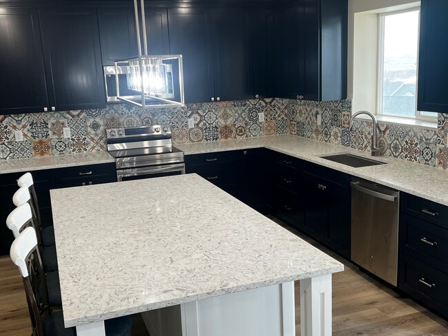 Cocina comedor - 1813 W Olympus Dr