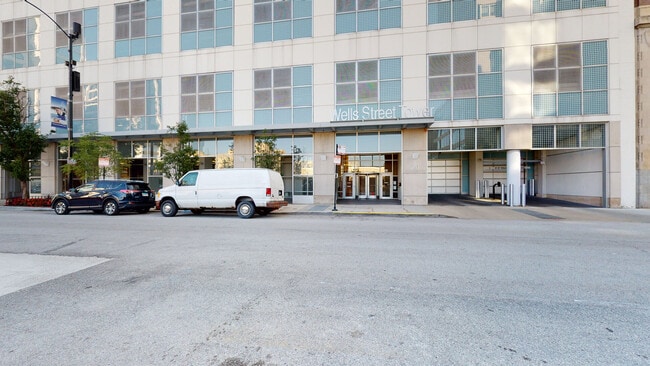 Photo - 701 S Wells St Unidad 2402