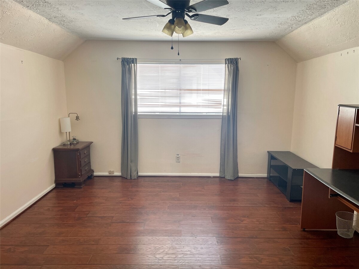 Photo - 11615 Carvel Ln
