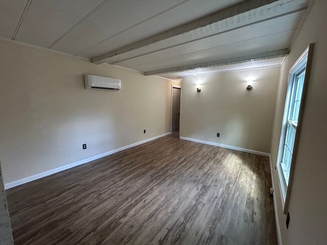 Photo - 2 Bedroom, 2 Bathroom- 153A Lone Oak Rd