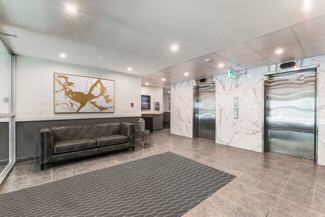 Photo - Maureen Manor