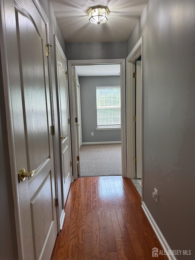 1325 Fernwood Ct