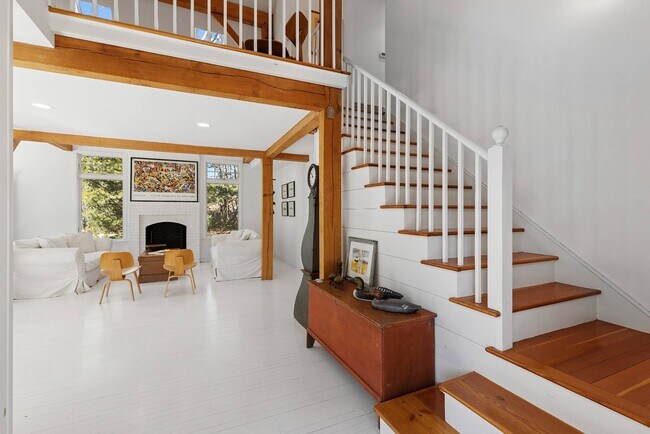 Photo - 12 Lantern Ln