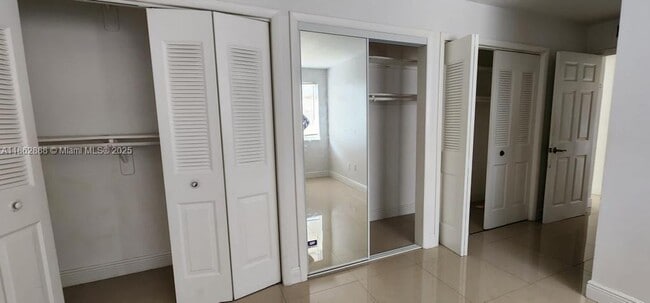 Photo - 6950 Miami Gardens Dr Unit 2-408