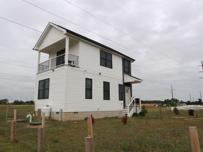 Photo - For Rent: Family-Friendly 2-Bedroom Home near Bayhealth Hospital and Milford, $1,675.00/month