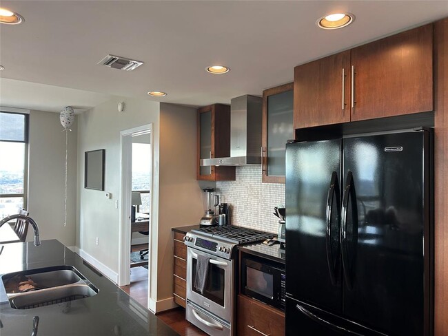 Photo - 300 Bowie St Unit 3003