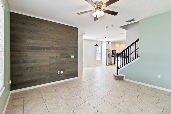 Photo - Beautiful 4/2.5 Townhome For Rent in Harmony