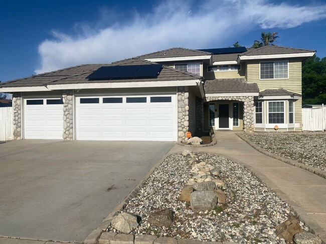 Quartz Hill Pool Home - Quartz Hill Pool Home