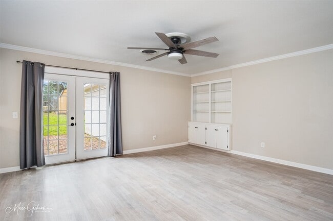 Photo - 9413 Garfield Dr