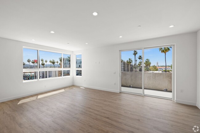 Photo - HUGE Studio 402 Apartment Unit 402-0