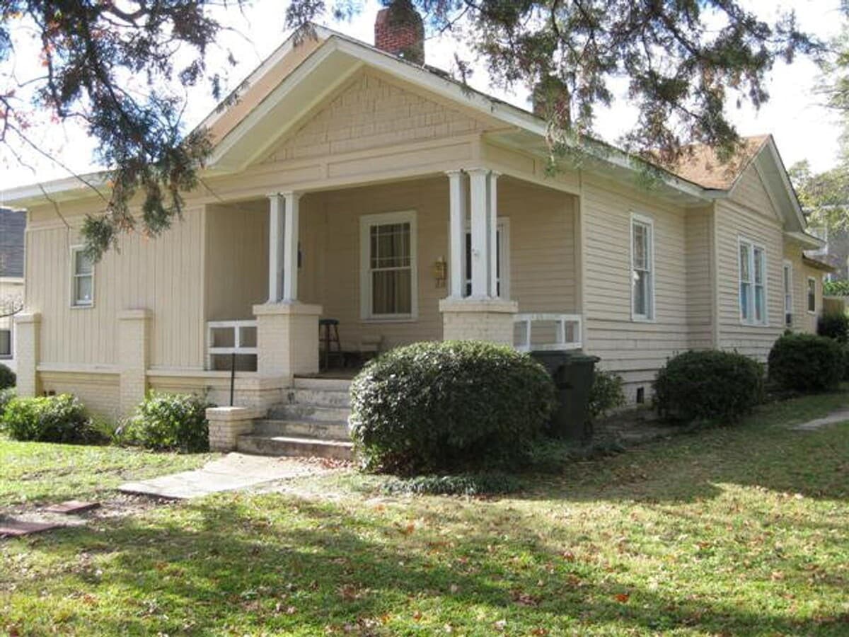 Charming 1BR Efficiency in Summerville Near Downtown & Hospitals - Charming 1BR Efficiency in Summerville Near Downtown & Hospitals