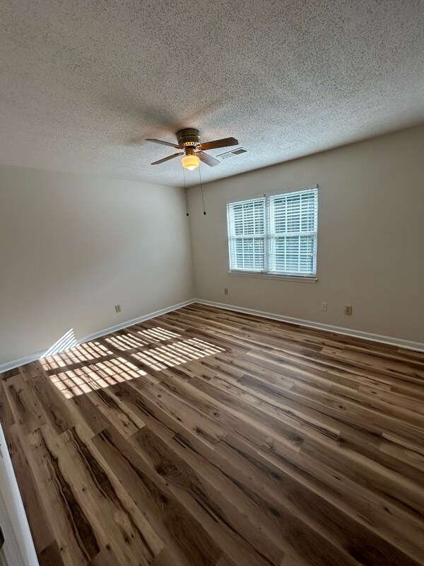 Photo - 1007 Hunters Trce