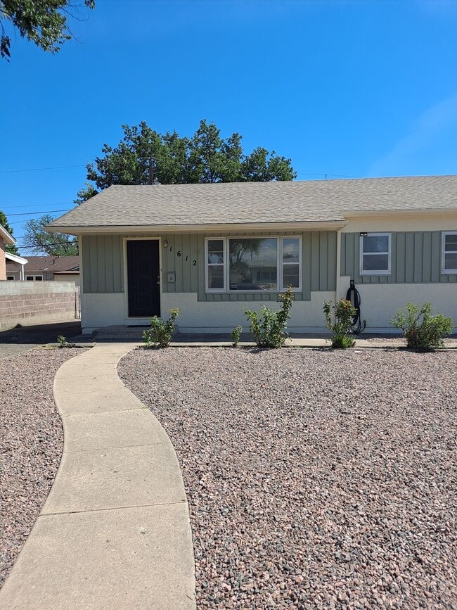 Building Photo - ALL PROSPECTIVE TENANTS MUST SUBMIT A $58 ... Rental