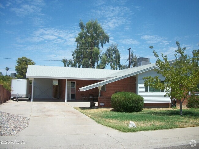 Building Photo - 3938 W Marlette Ave Rental
