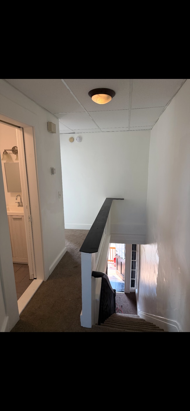 828 2nd St Unidad 3rd floor