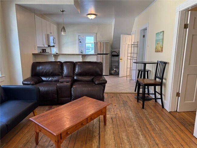 9 Ann St Unit 2