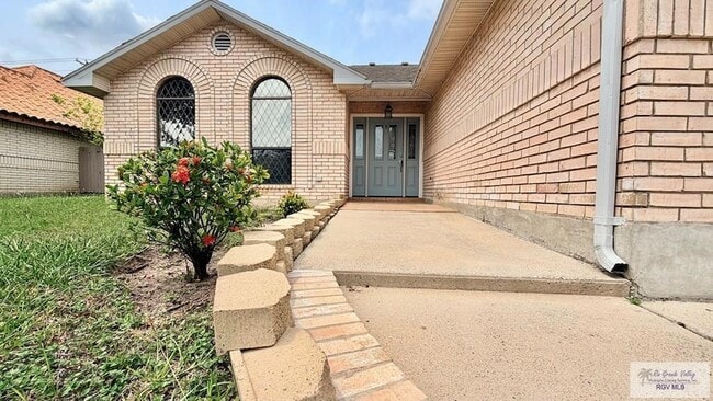 Photo - 1587 Pinion Dr