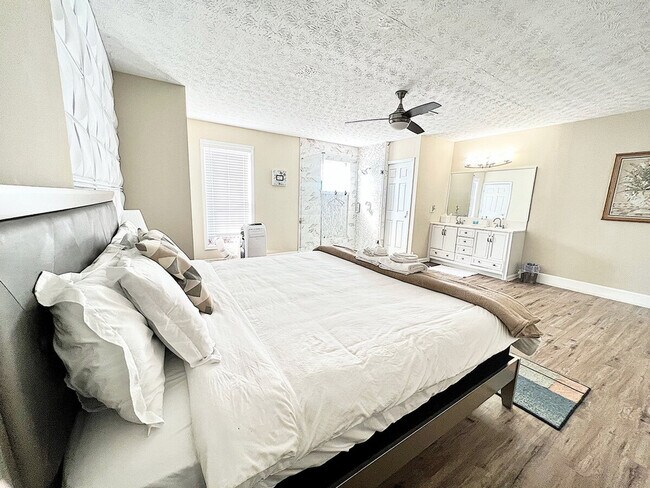 Photo - 4710 Cambridge Park Ct NW Unidad ID1254405P